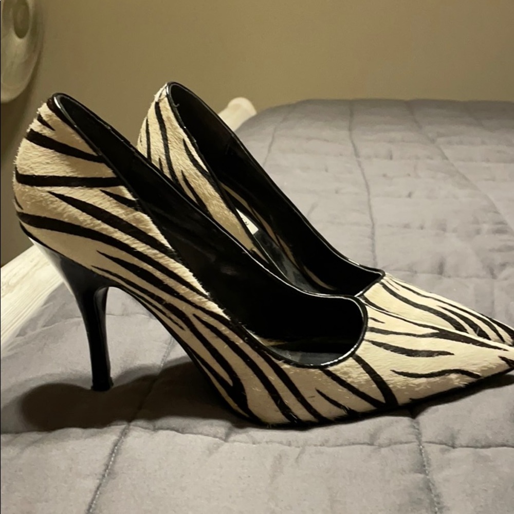 Steve Madden zebra striped heels Size 8.5